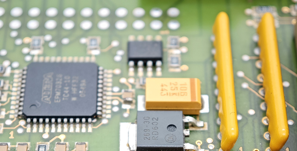 Обсуждение режима многовариантного и мелкосерийного производства завода PCBA.