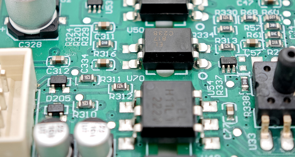 Как управление запасами на заводах PCBA влияет на цикл поставок?