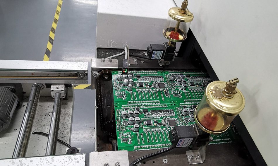 Почему разумно выбрать завод по производству печатных плат с передовыми системами управления?