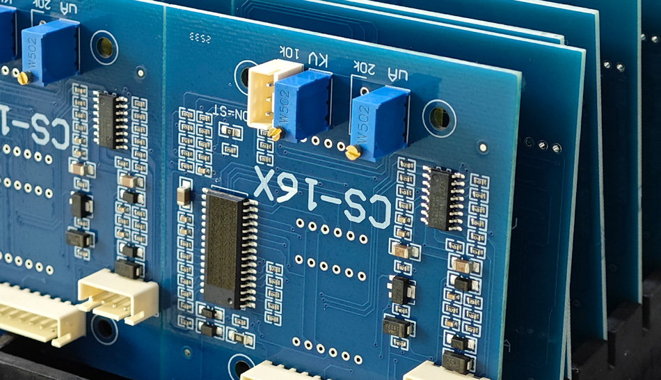 Как отзывы клиентов влияют на решения о партнерстве с заводом PCBA?